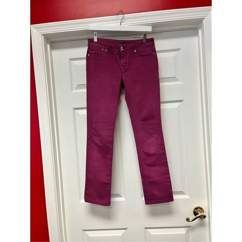 DL1961 Samantha Slim Straight Leg Jeans in Sweet Pea sz 27 EUC